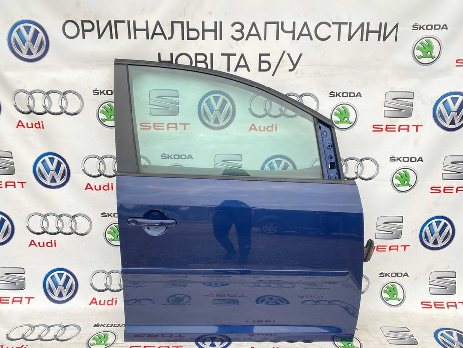 Двері двери передні задні праві ліві Volkswagen Touran LB5N
