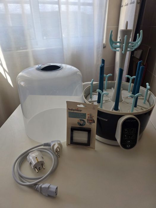 Esterilizador e seca-biberões BabyMoov