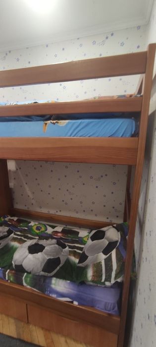 Продаємо дитяче двоповерхове ліжко