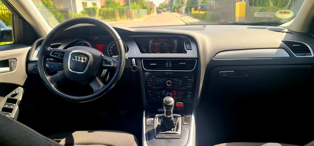 Audi a4 b8 2.0 tdi .