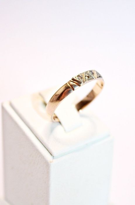 Золотое кольцо СССР с бриллиантами