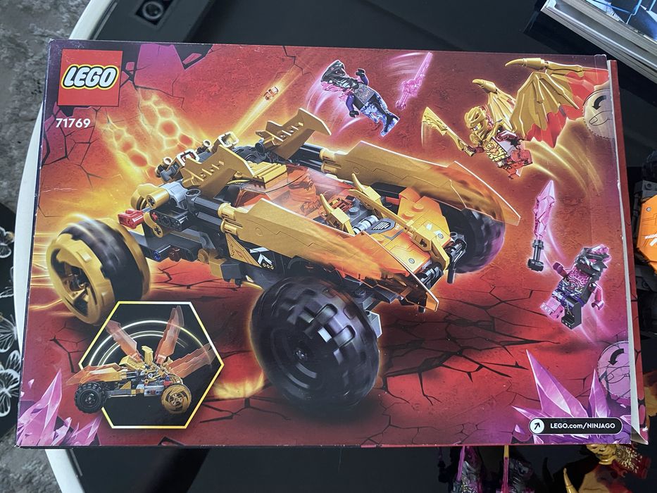 LEGO 71769 Ninjago, klocki, Smoczy krążownik Cole’a,
