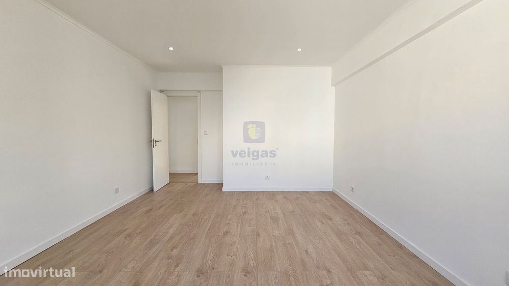 Apartamento renovado com 3 quartos no centro de Odivelas — Odivelas, Lisboa