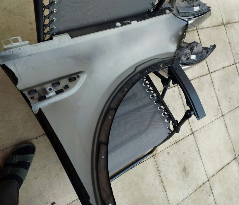 Переднє ліве крило Land Rover DISCOVERY SPORT L550 14-19