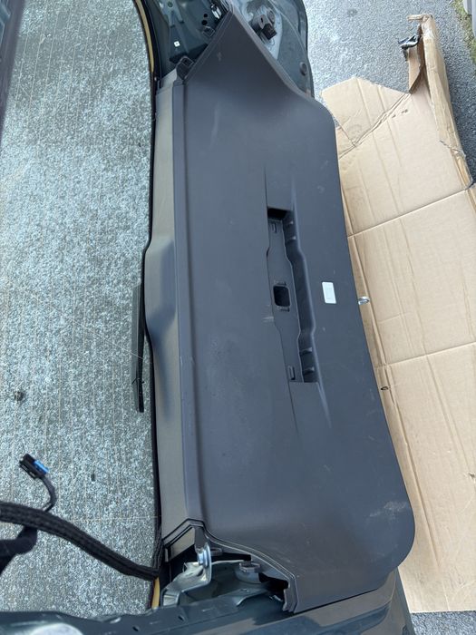 Bmw ix кришка багажника