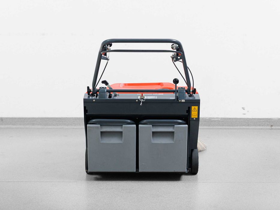 Zamiatarka Hako Sweepmaster B800 NOWE BATERIE 2019r 4350m²/h 11000 netto