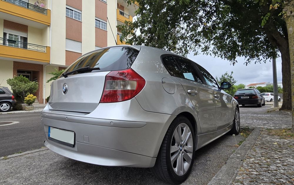 `BMW 120d 163cv 5 Portas | 2006 | Nacional | Bancos em Couro`