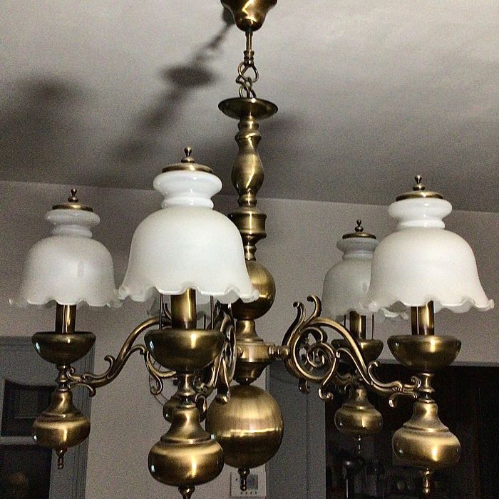 Candeeiro de tecto em latão de cinco braços