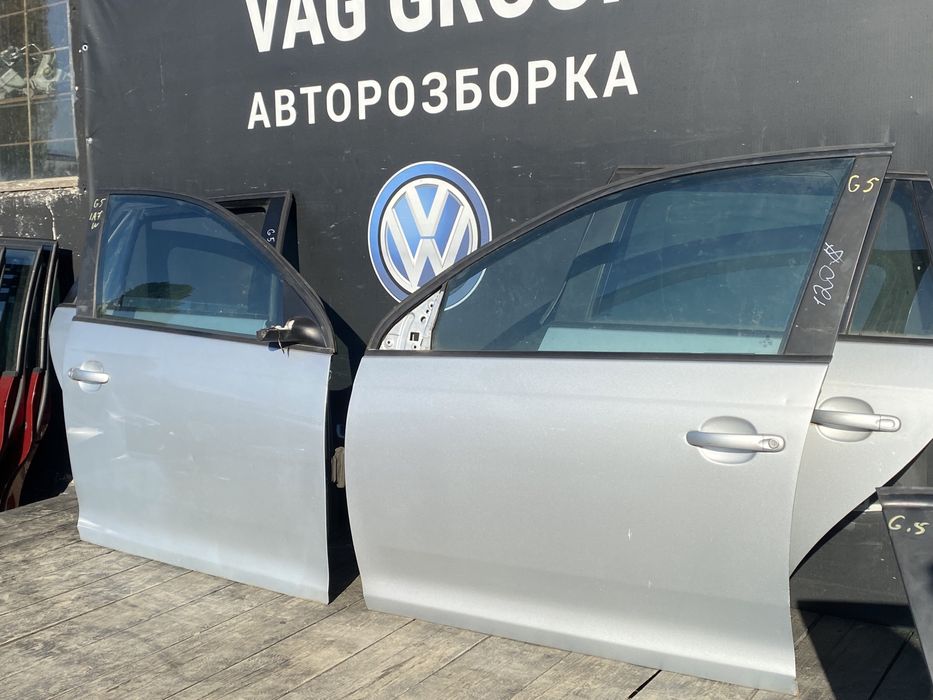 Дверка передня задня Гольф 5, 6 універсал Golf Jetta джетта дверь