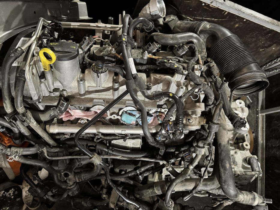 Двигатель Volkswagen Jetta Golf MK7 USA, 1.4tsi DGX форсунки навісне