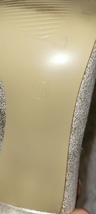 Piekne nowe złote botki szpilki, rozm 40, obcas 10  cm