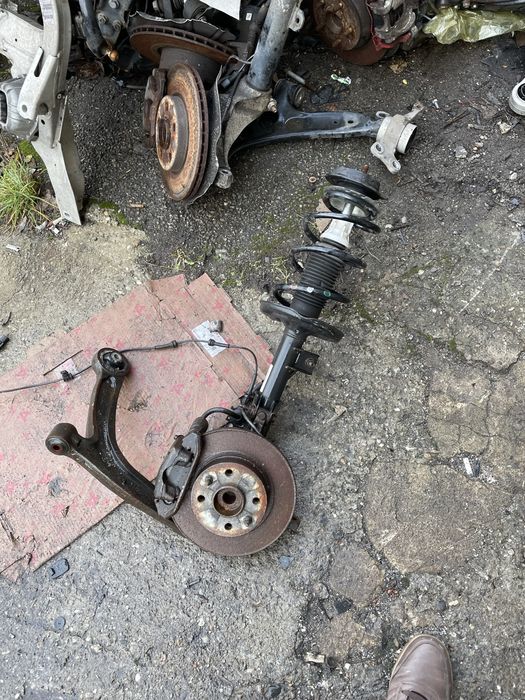 Fiat 500 lewe zawieszenie przód amortyzator zwrotnica