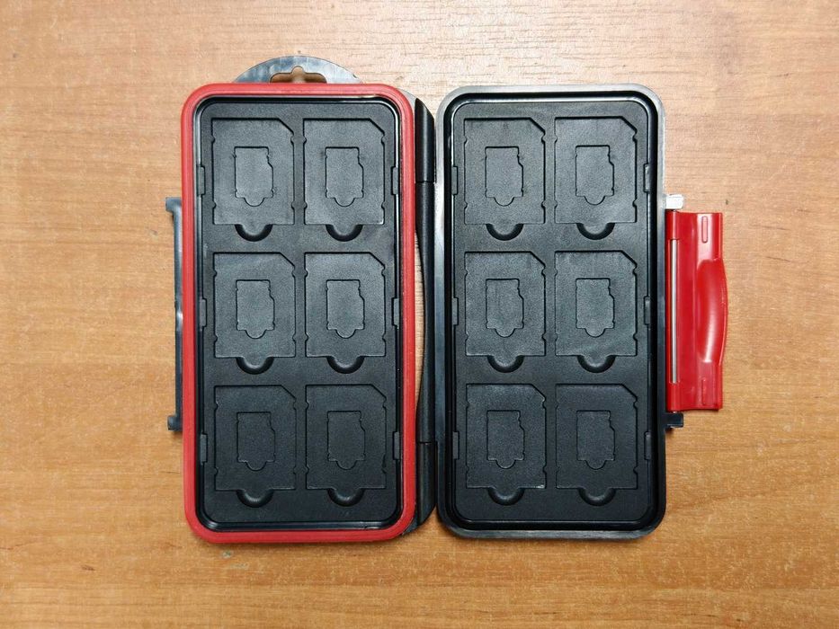 Etui pudełko pojemnik na karty pamięci SD Micro SD