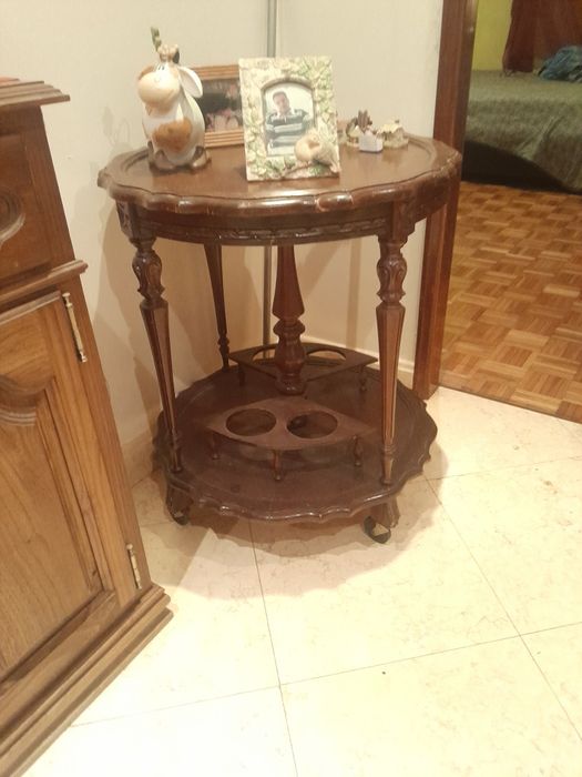 Vintage 1960 Mahoganyand cherry tree.