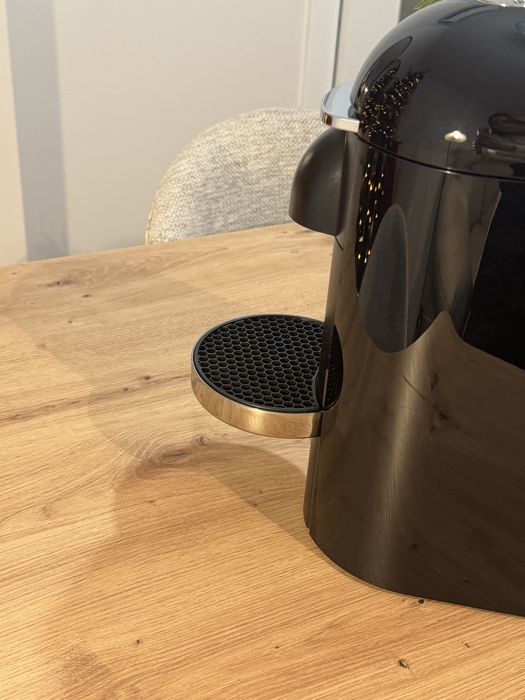 Máquina de Café Nespresso Vertuo