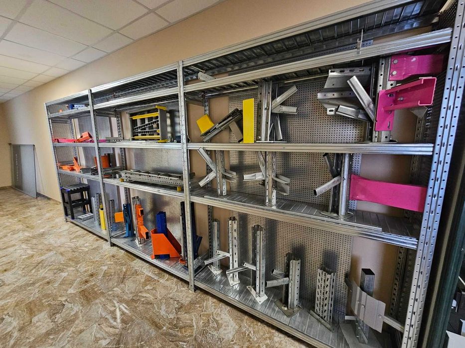 Продаю бу стелажі для складу, фронтальні, консольні стелажі на складі