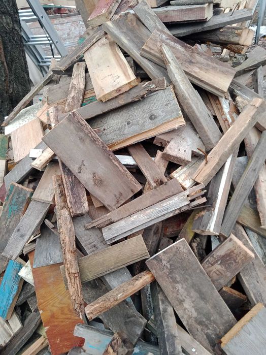 Сухие дрова порезанные по 30см.