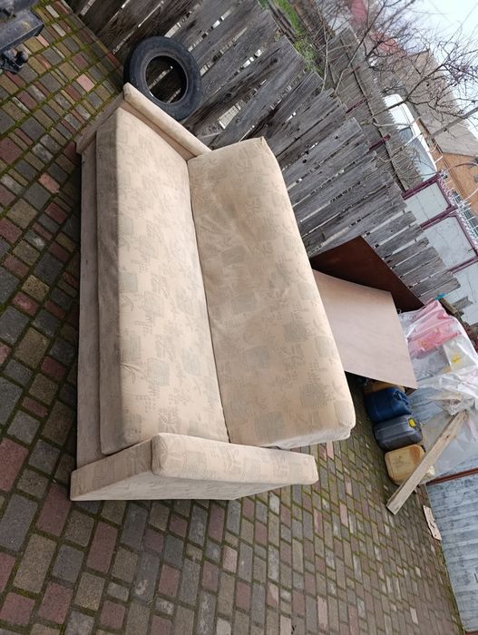 Продам диван книжка