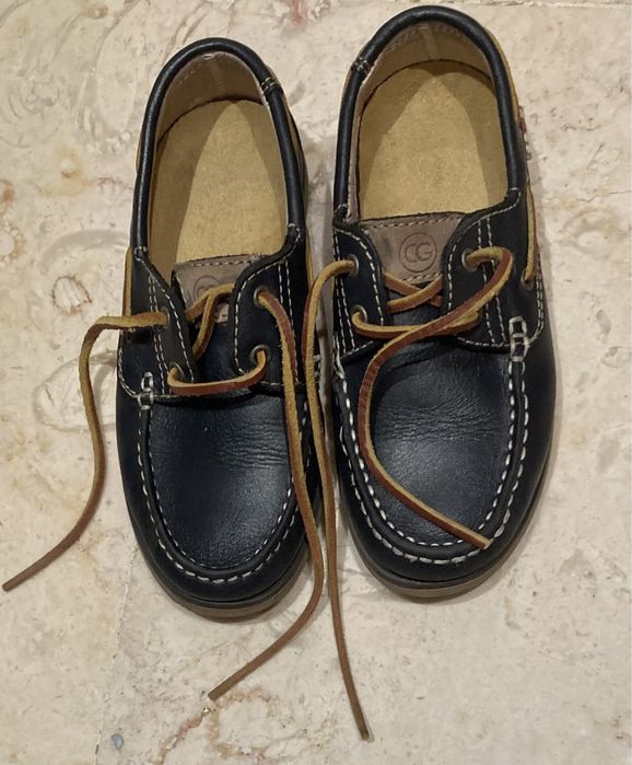 Sapatos de criança em Pele Usado 1X tamanho: 30