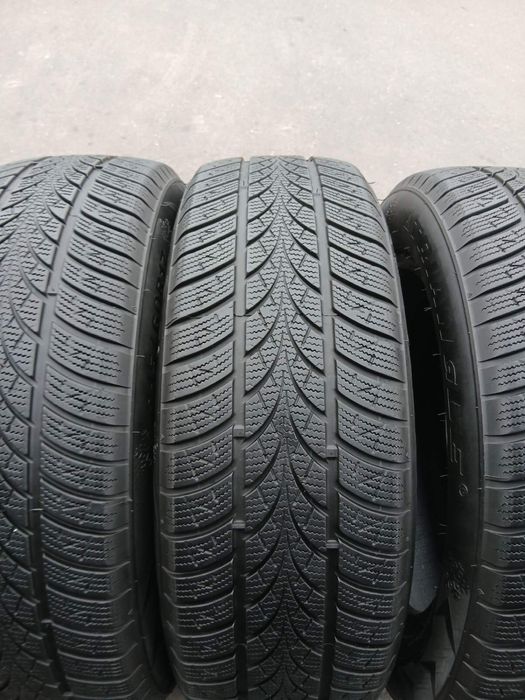 215/60/17 triangle tw401