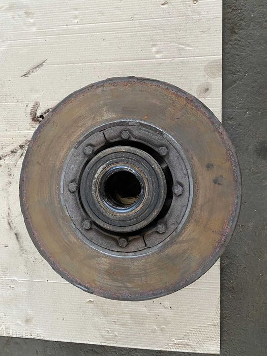 Ступица Ступиця Рено Вольво Renault Volvo fh D68 7421116389 21116583