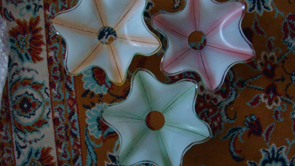 Kultowe klosze lkwiaty do żyrandoli kinkietów PRL-u