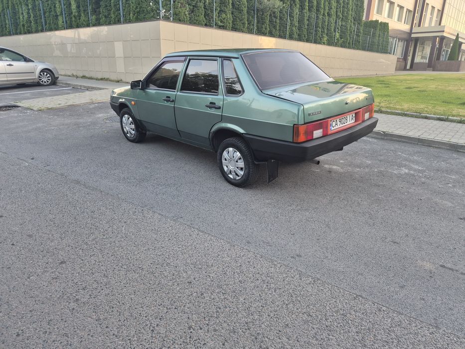 Продам  99 в гарному стані