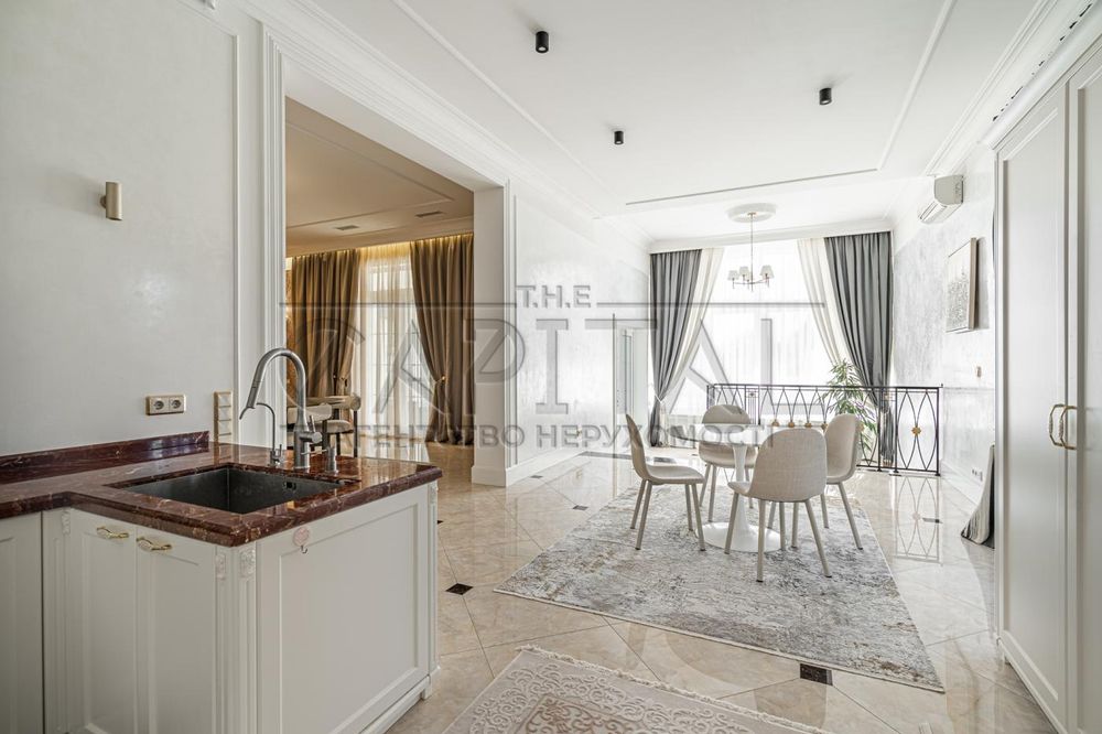 Продаж будинку з басейном, Крюківщина