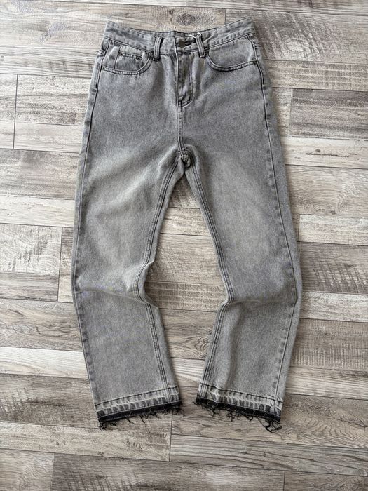 Flared Jeans.
