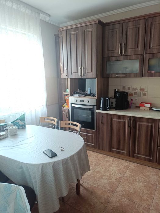 Продам будинок в місті , супер - місце!