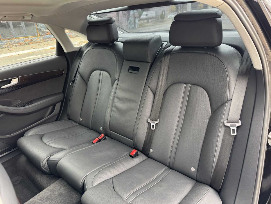 Audi A8 Long 2018 свіжопригнана