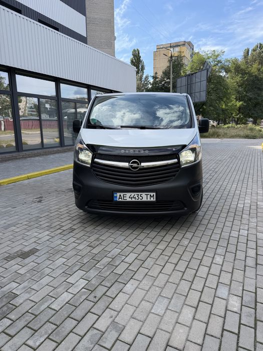 Продам Opel Vivaro 2015