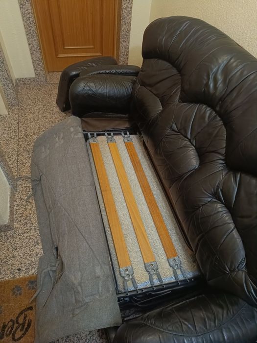 Sofá-cama em pele 3 lugares