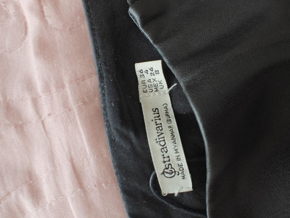 Шорти-спідниця асиметрична під шкіру