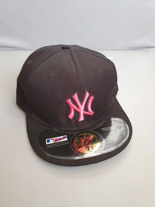 Czapka NEW ERA 59FIFTY New York Yankees Black x Strawberry no