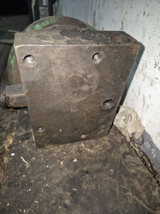 Siłownik wywrotu Star 28