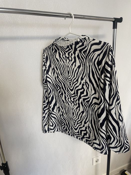 Красивий гольф у стилі зебри