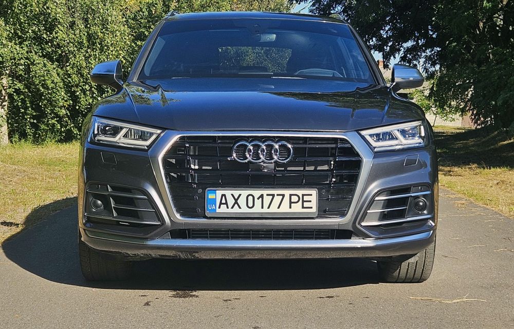 Audi SQ5 Prestige топова