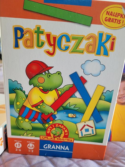 Zestaw gier, puzzli i zabawek edukacyjnych