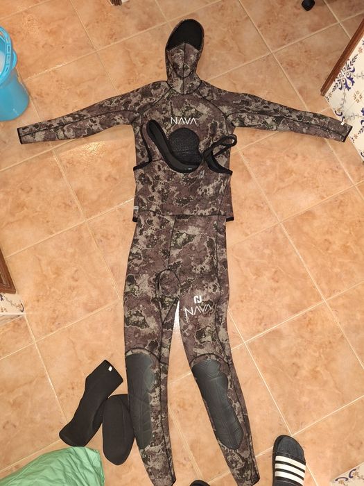 Caça submarina fato etc etc