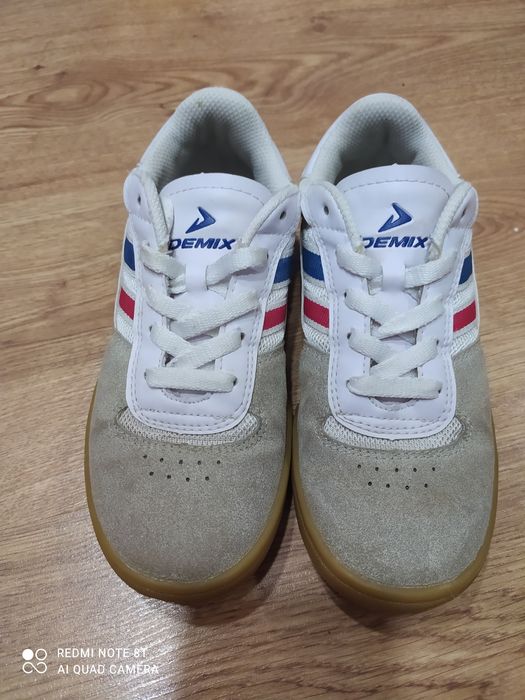 Кроссовки детские