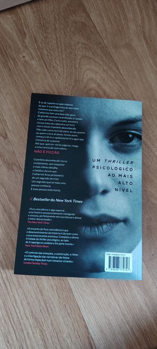 Renee Knight Qualquer semelhança com a realidade é pura coincidência