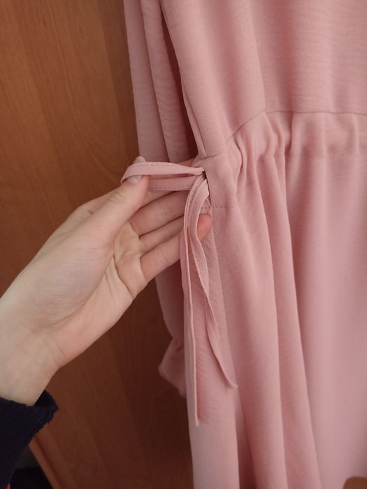 Продам рожеву святкову сукню