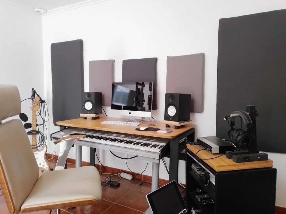 Monitores de estúdio amplificados Yamaha HS50M