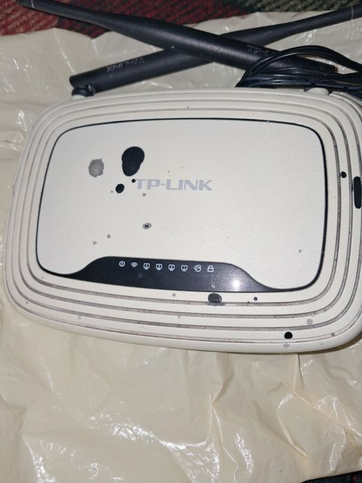 Роутер    TP - LINK (  для  интернету)