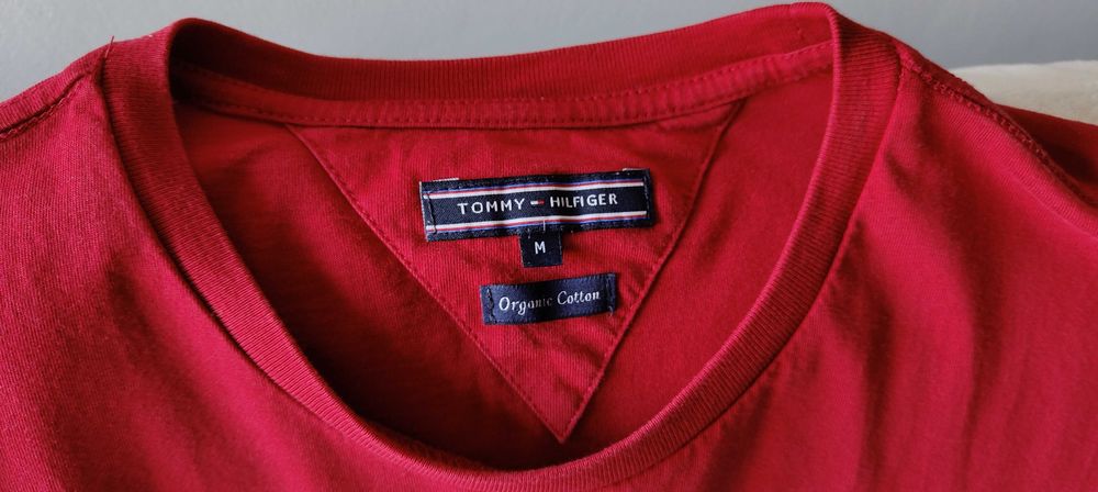 Tommy Hilfiger T-shirt oryginalny.