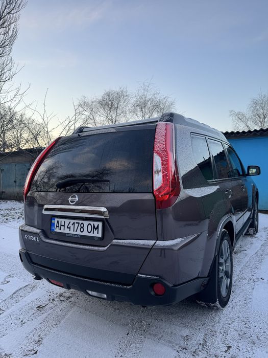 Nissan X-trail 2011 року