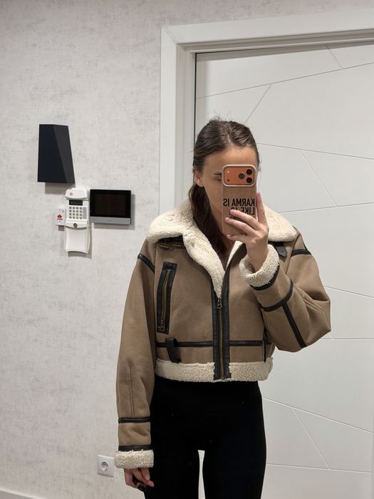 Дубленка Zara укороченная