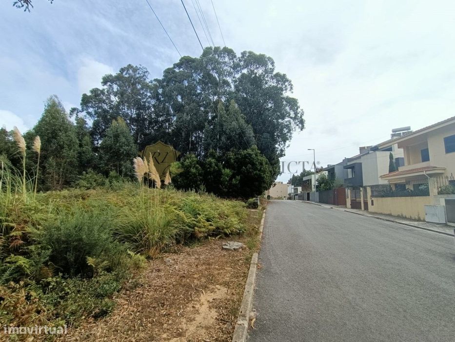 Terreno em Francelos - Vila Nova de Gaia