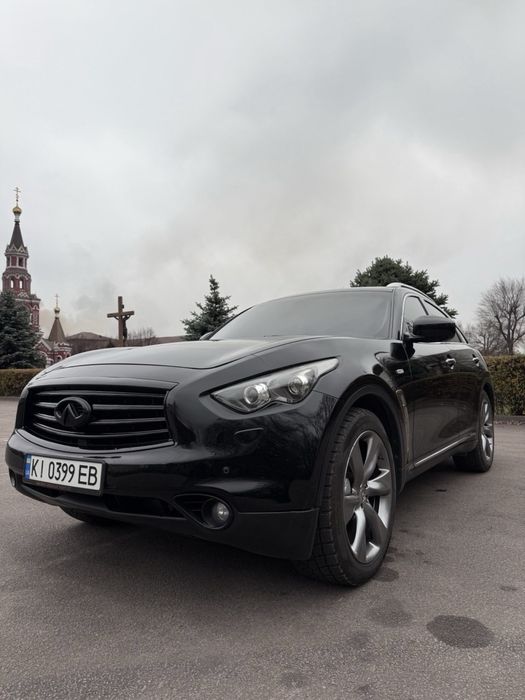 Продам Infiniti fx37